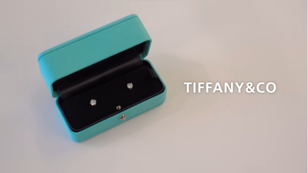 윤승아 귀걸이 | 유튜브 <승아로운>