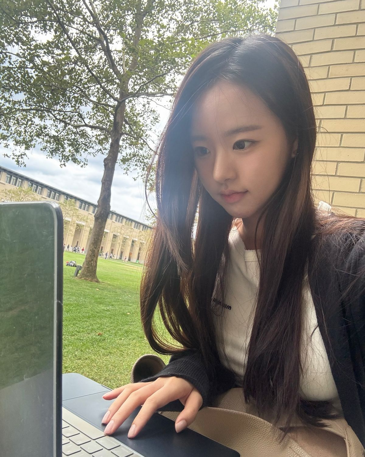 박희선 일상룩. 인스타그램 @heesunrose