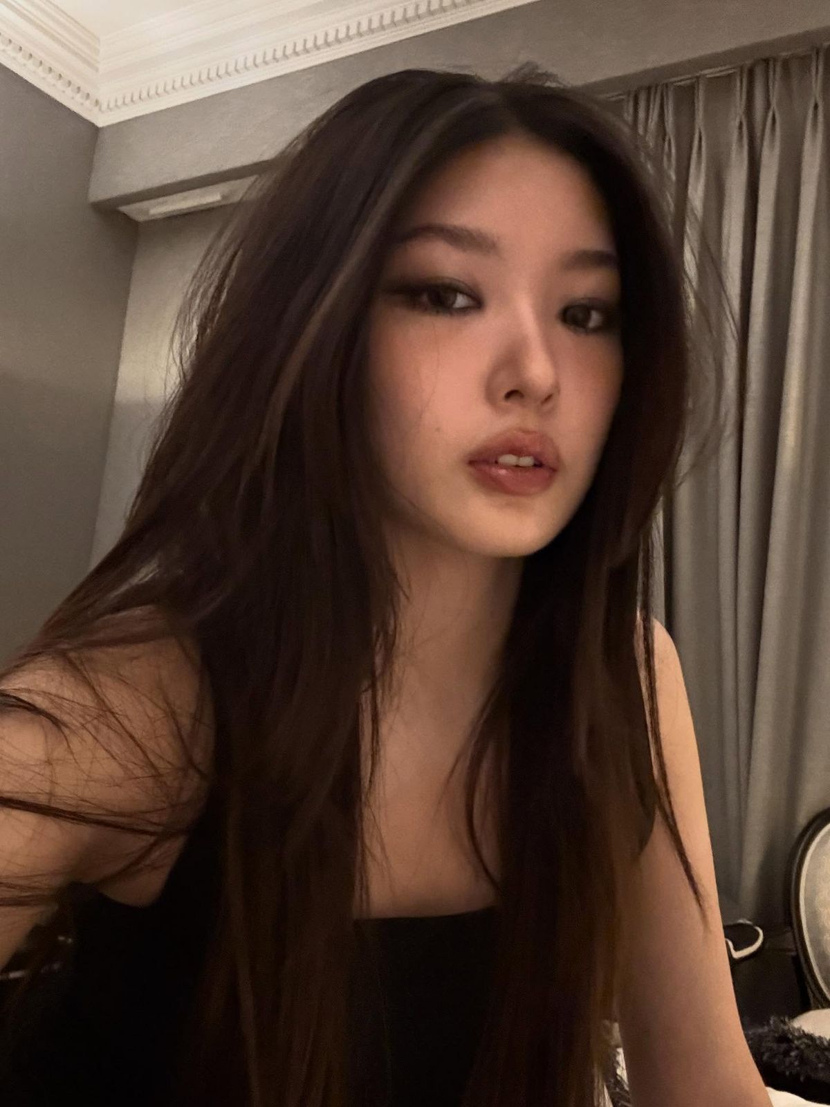 윤채의 뱀파이어 로맨틱 메이크업. 인스타그램 @y0on_cha3