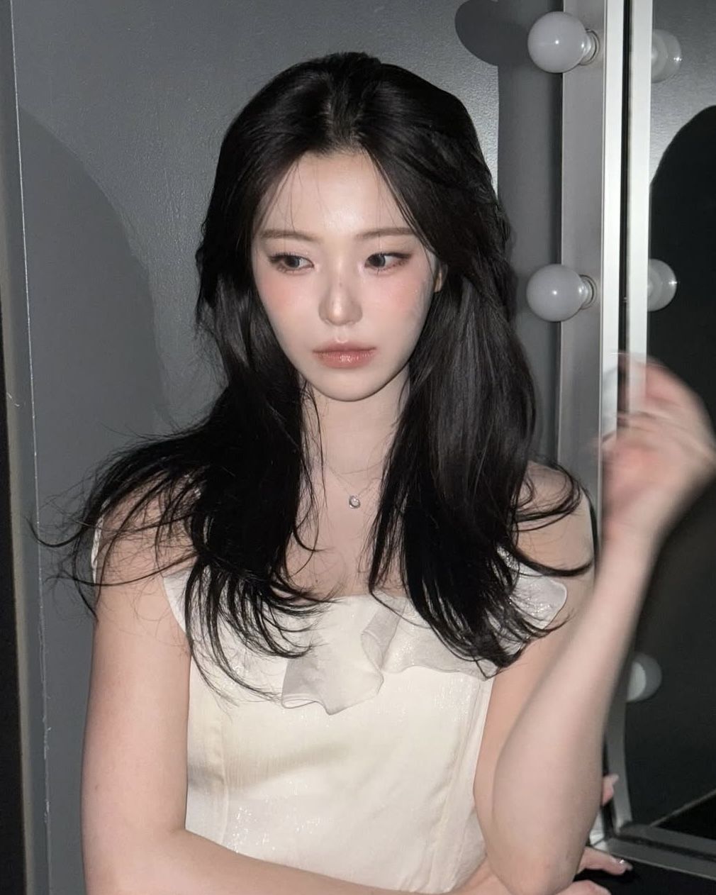 인스타그램 @jiheonnibaek 