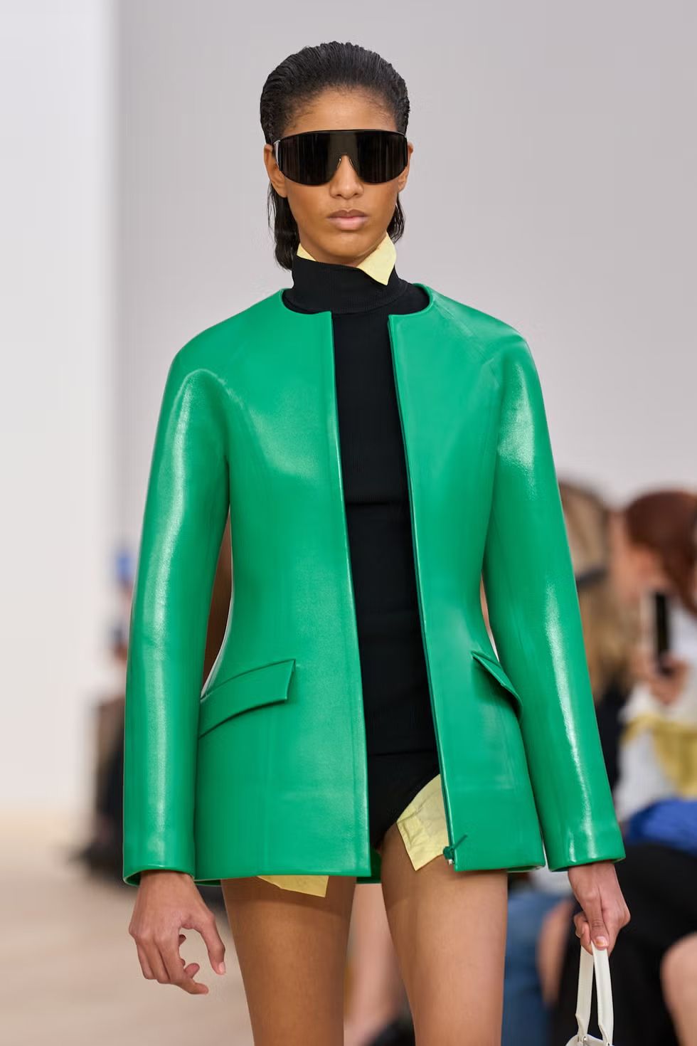 봄 여름 패션 키워드 Loewe Spring/Summer 2026 | 사진 launchmetrics.com/spotlight