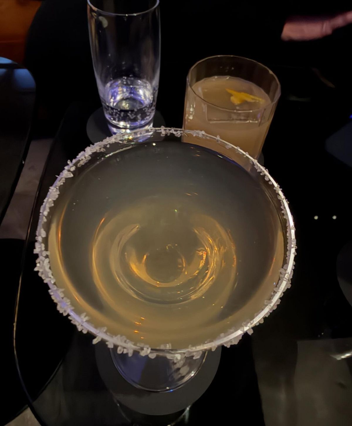 엄정화, 강민경의 됴코 핫플 바 | 인스타그램 @umaizing