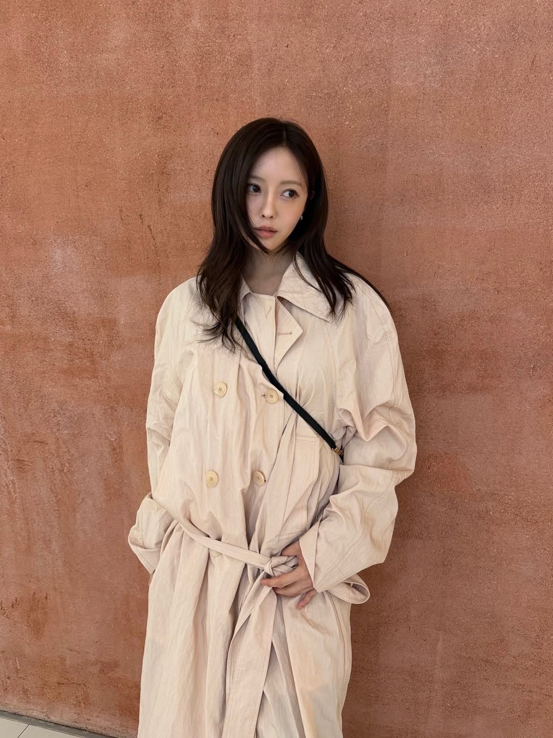 효민 트렌치코트 | 인스타그램 @hyominnn