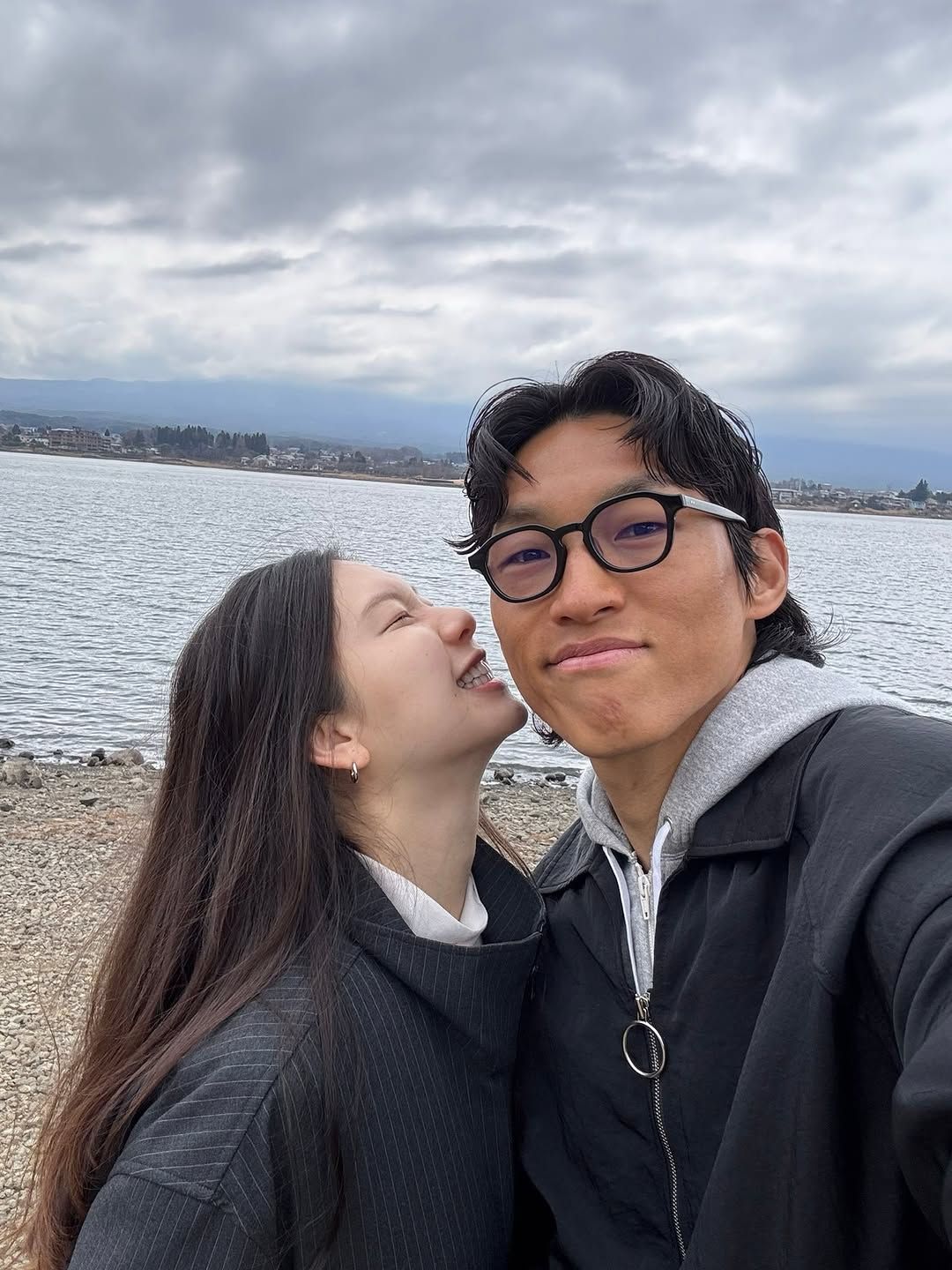 김진경, 김승규 커플룩 | 인스타그램 @jinkyung3_3