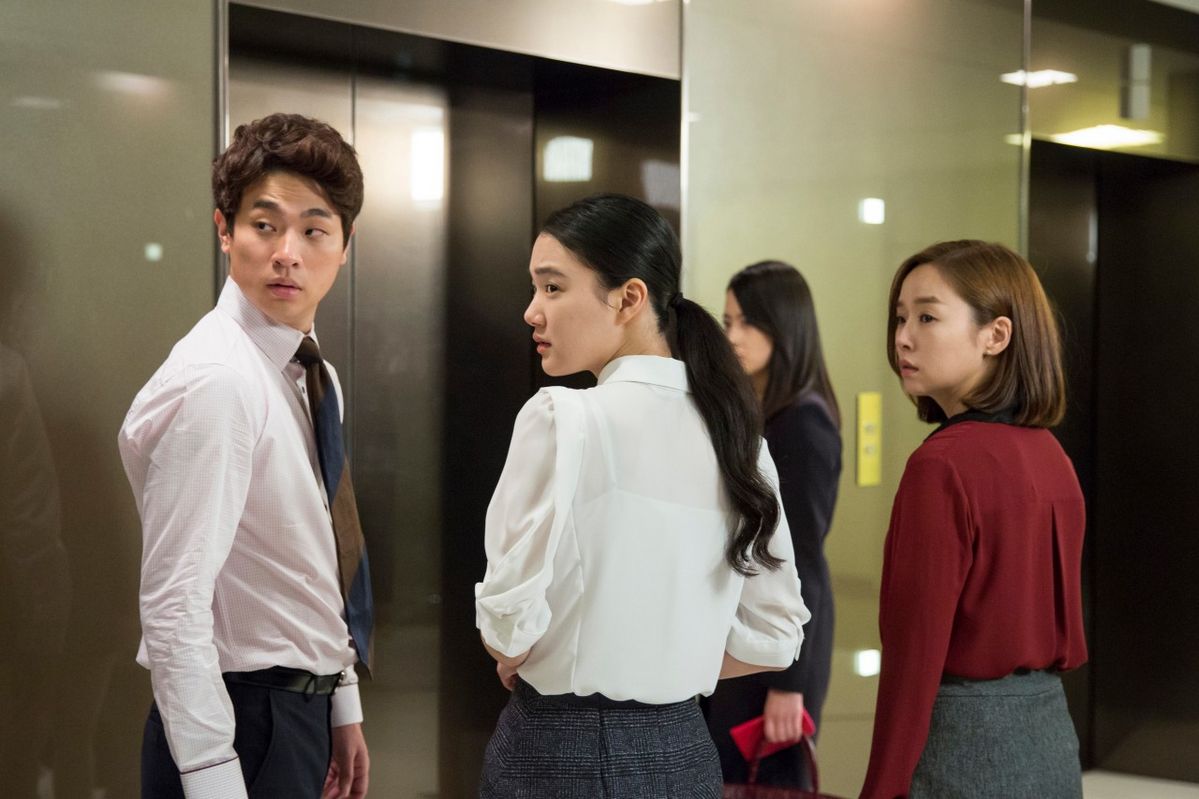 ‘오피스’ 스틸컷. 네이버 영화 ‘오피스’(2015)