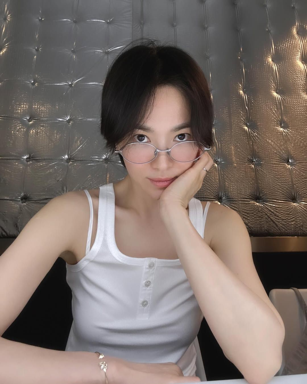 송혜교 단발 (출처 : 인스타그램 @kyo1122)