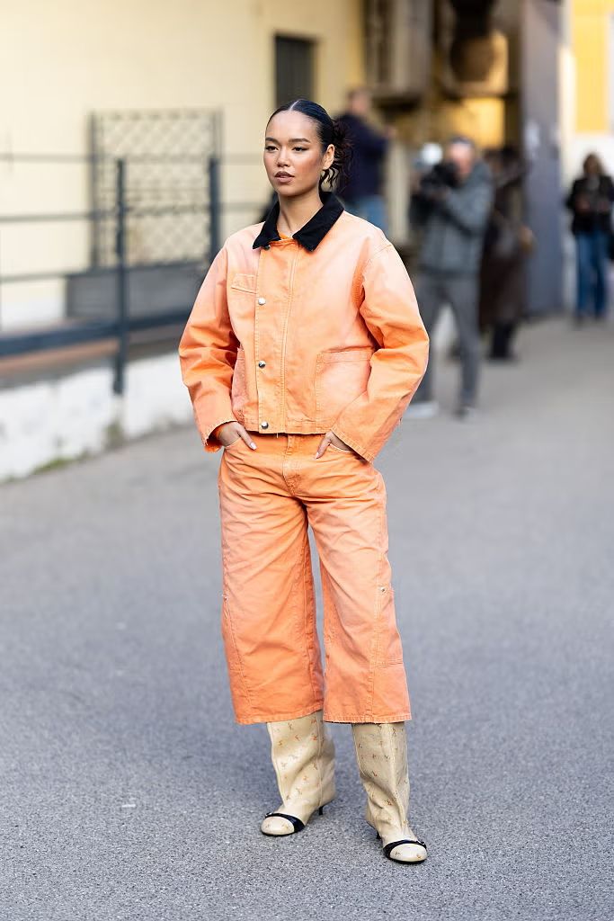 컬러 데님 코디법 7가지 | Valentina Frugiuele//Getty Images