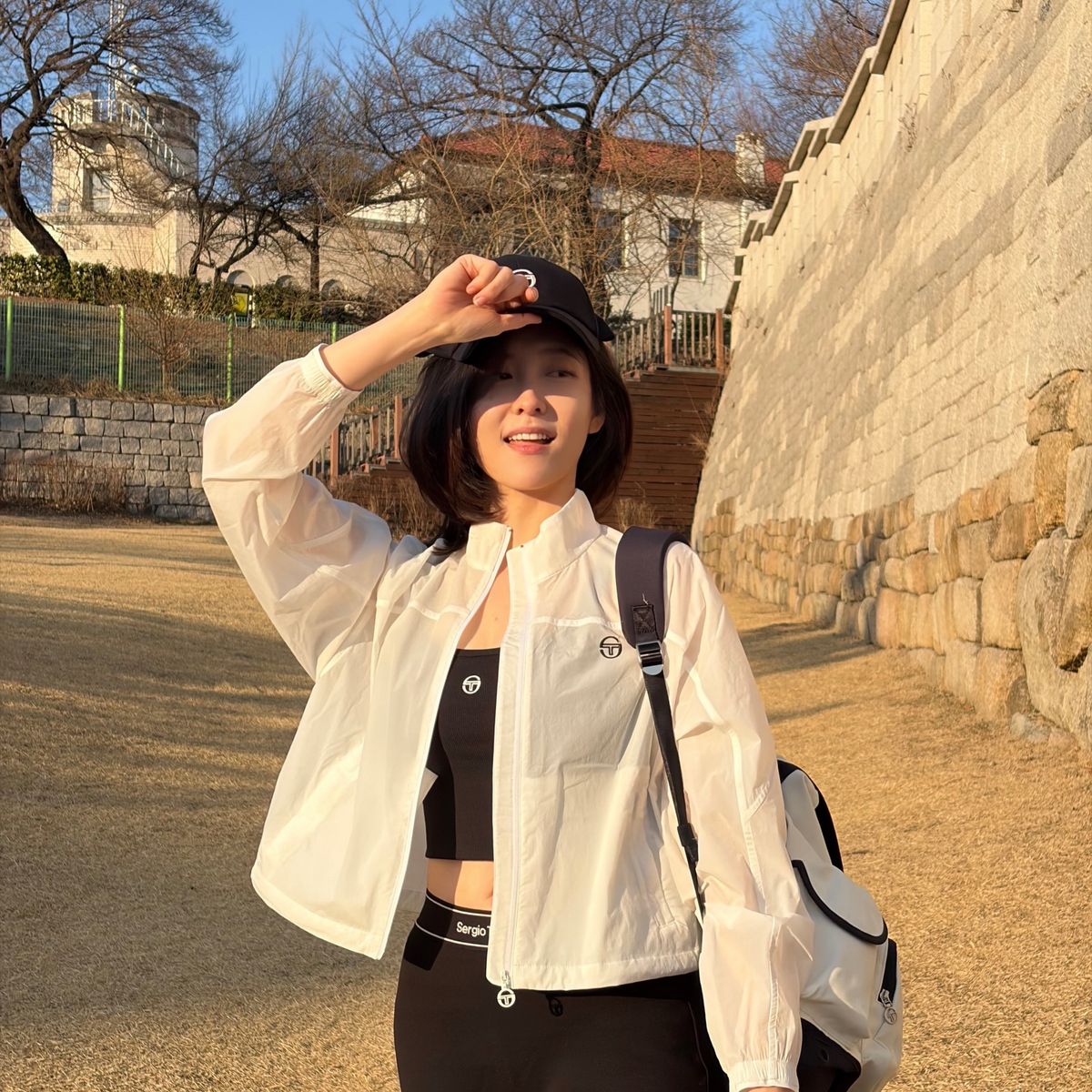 박지현 운동복 | 인스타그램 @voyavivirel