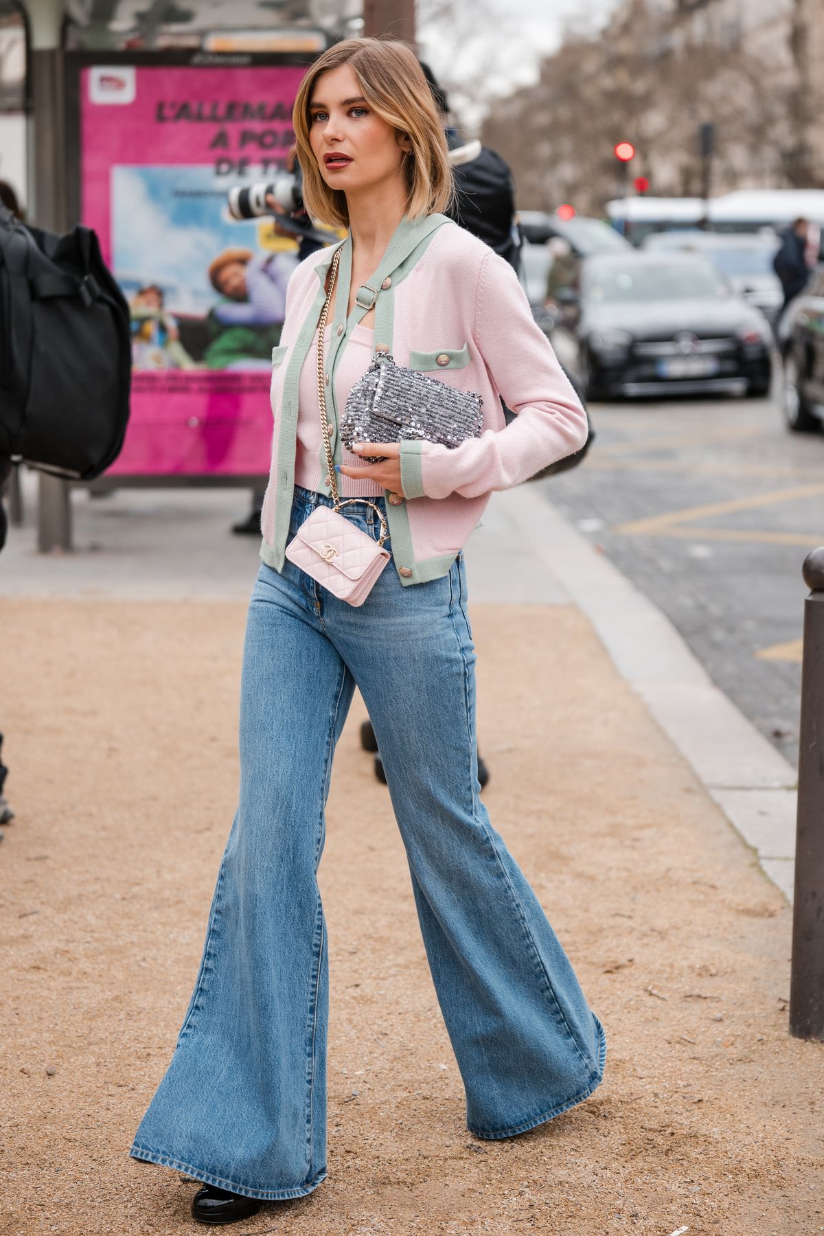 핑크 가디건 패션 | 출처 게티 이미지