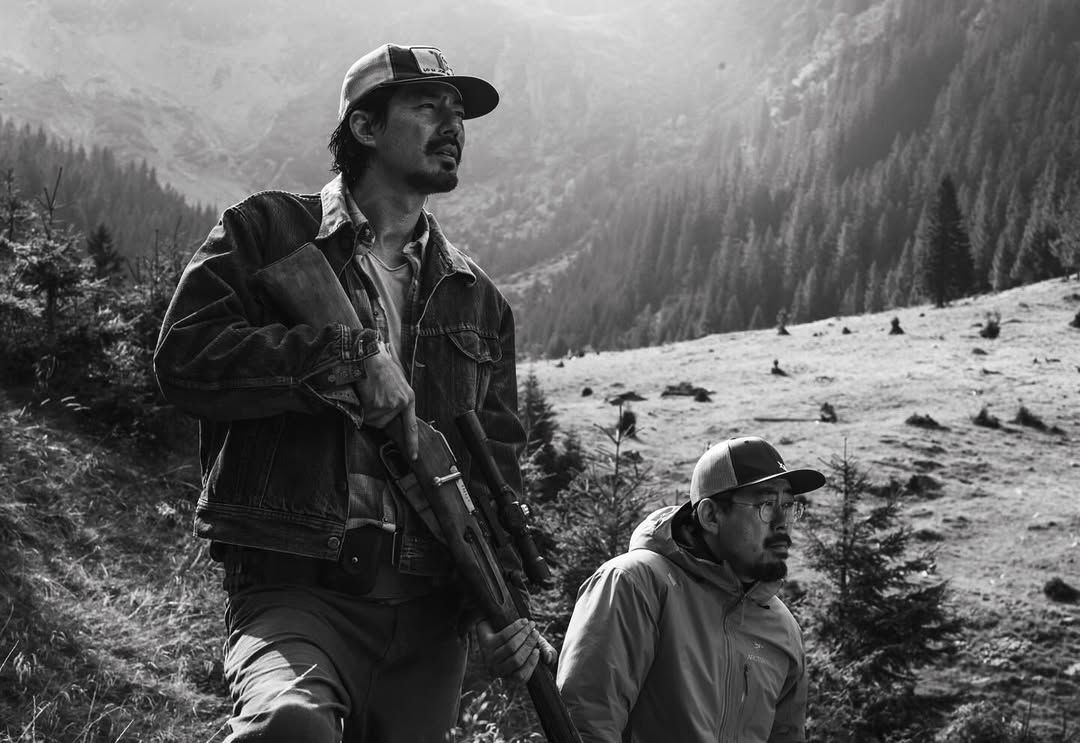 나홍진 감독, 영화 <호프> 제작 비하인드 사진 | 인스타그램 @na.hong.jin 