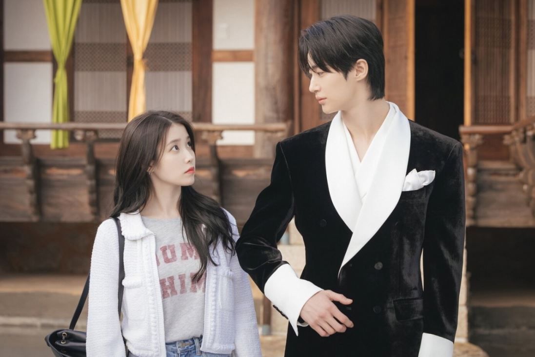 '나는 솔로'처럼 사랑에 빠지고 결혼하려면, MBC '21세기 대군부인' 스틸컷