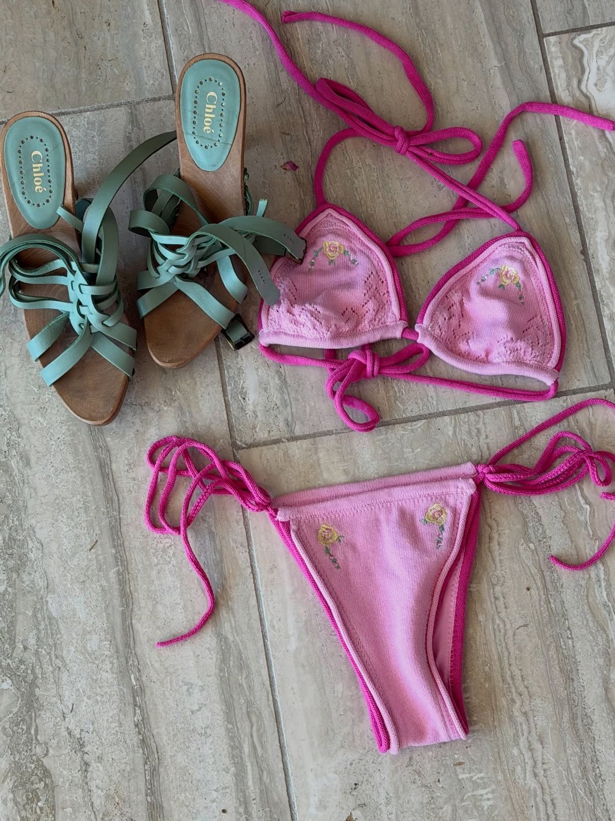 프랭키스비키니 이미지 컷. 인스타그램 @frankiesbikinis