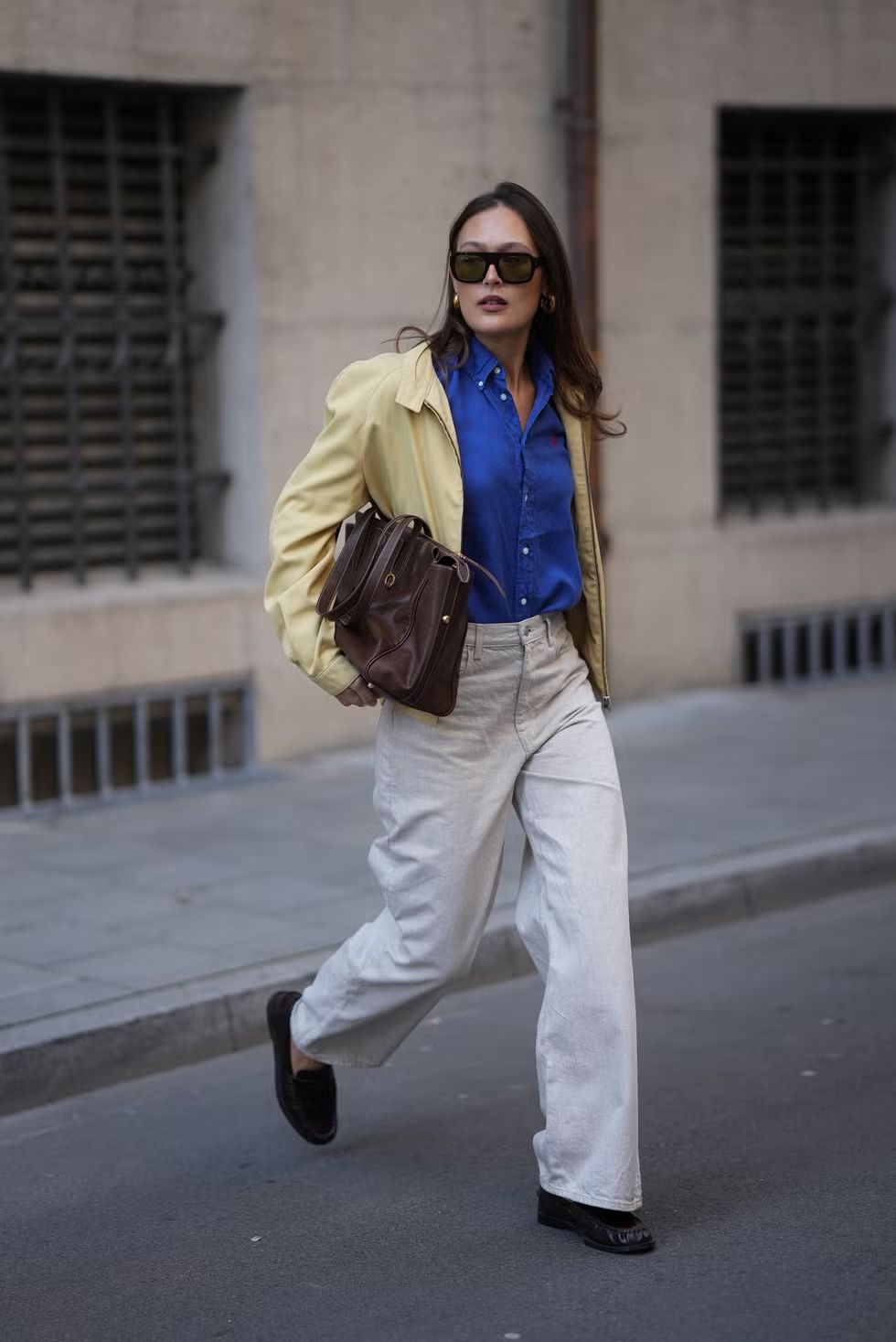 와이드 청바지에 잘 어울리는 자켓 | Moritz Scholz//Getty Images