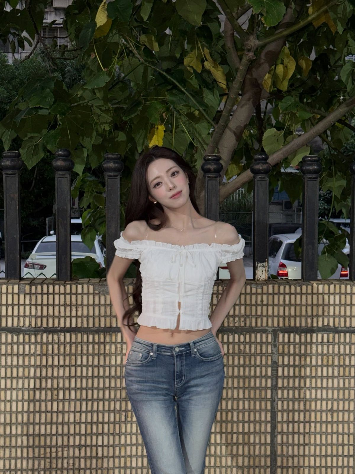 있지 유나 오프숄더 | 인스타그램 @igotyuandme