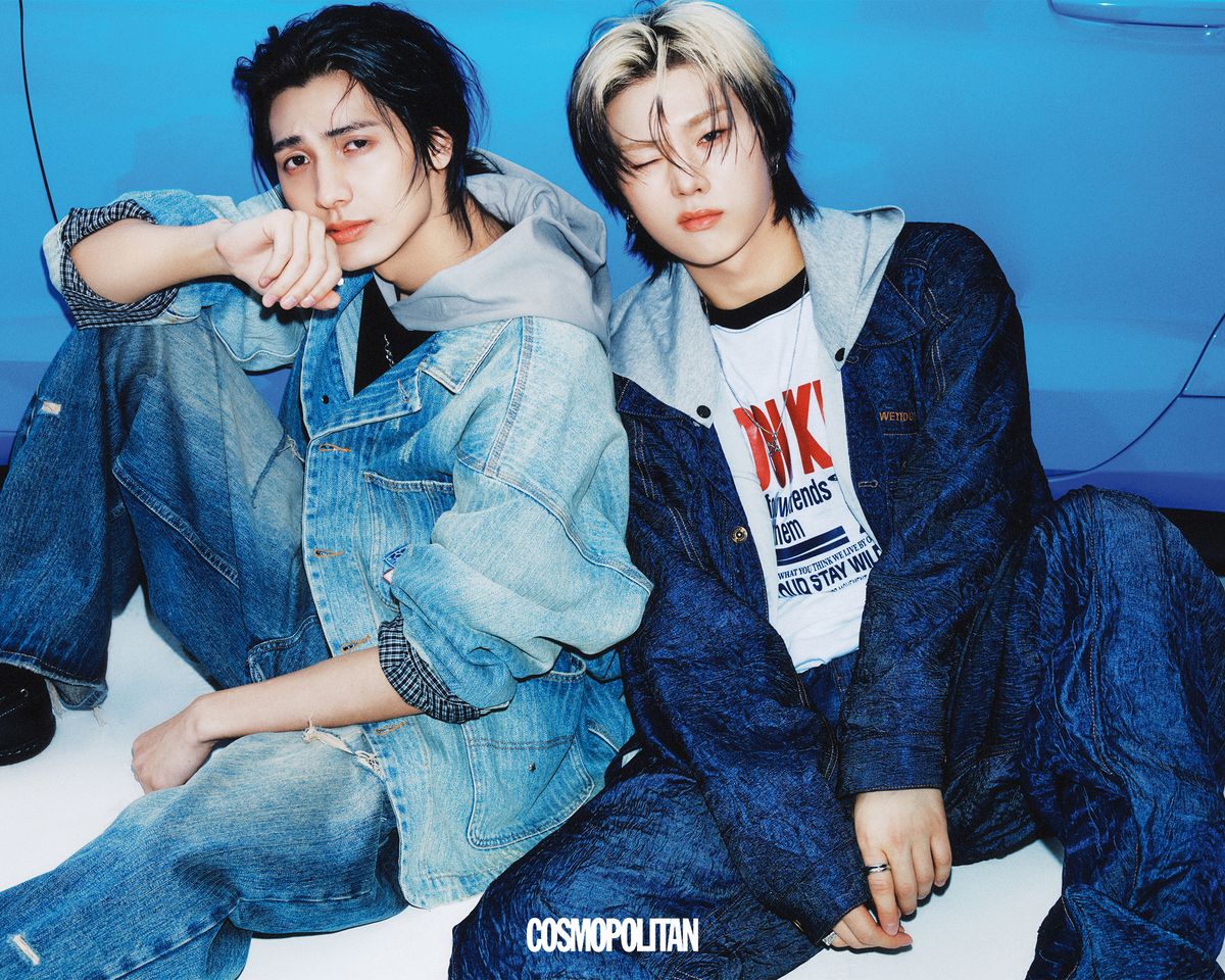 (주연)데님 재킷 Can Not Wait. 후디 We11done. 데님 팬츠 Mason Prince. 슈즈 Margin. 목걸이, 양말 스타일리스트 소장품. (정수)데님 재킷, 데님 팬츠 모두 We11done. 티셔츠 Primate. 목걸이, 반지 스타일리스트 소장품.