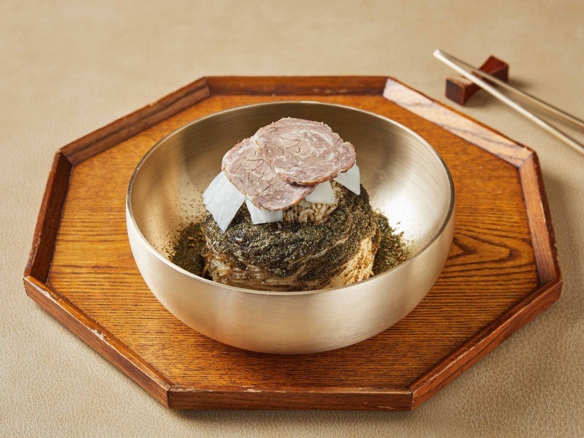 안성재 셰프와 성시경이 추천한 평양냉면 맛집 학동의 향동가. 사진 네이버 지도 향동가 업체 등록 사진 