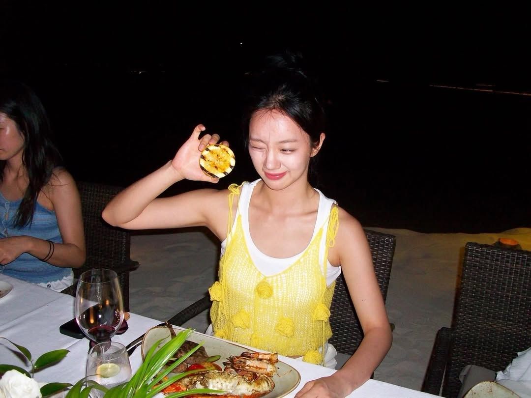 혜리 여행지 패션 | 인스타그램 @hyeri_0609