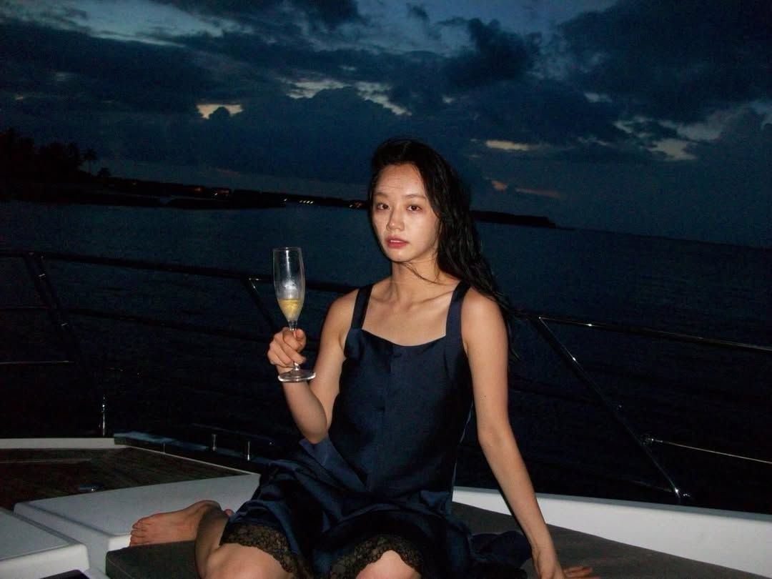 혜리 여행지 패션 | 인스타그램 @hyeri_0609