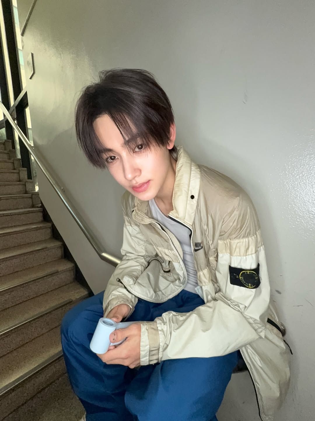 코르티스 성현의 트레이닝 팬츠 스타일링. 인스타그램 @cortis