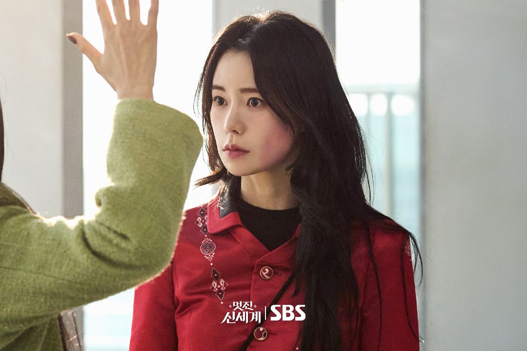 SBS 드라마 <멋진 신세계> 임지연, 현대 한복 패션 | 인스타그램 @sbsdrama.official