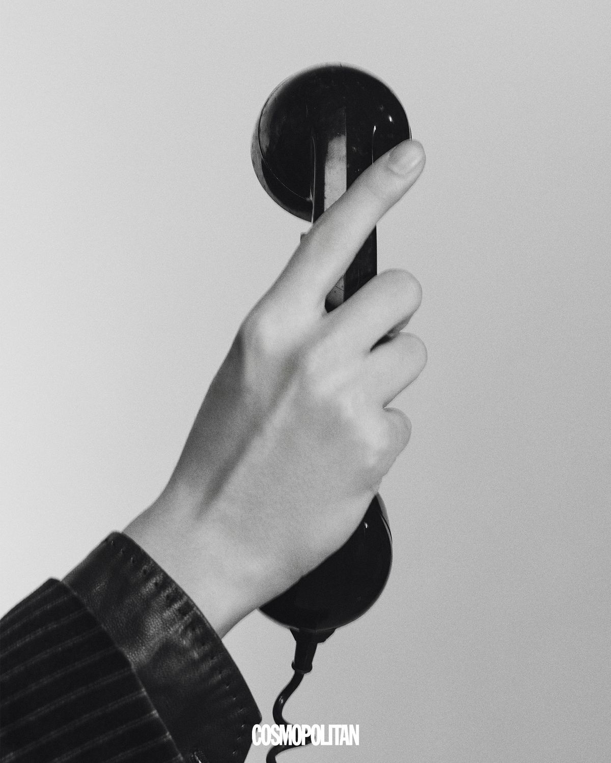재킷, 셔츠, 팬츠, 타이 모두 Amiri. 