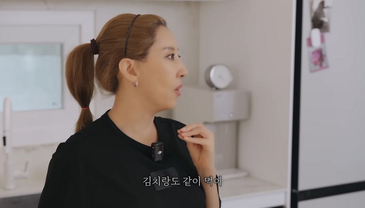 유튜브 <김완선 TV>