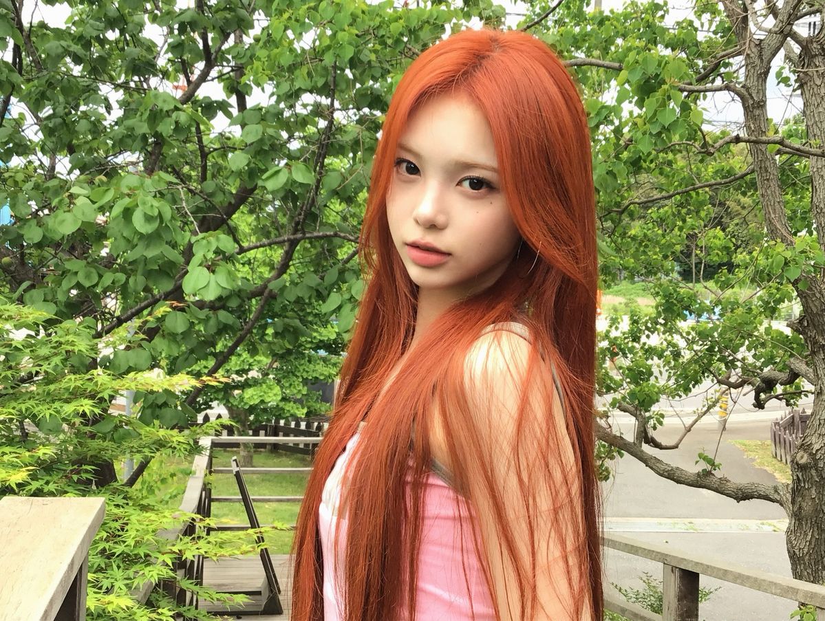 하츠투하츠 이안의 오렌지 염색. 인스타그램 @hearts2hearts