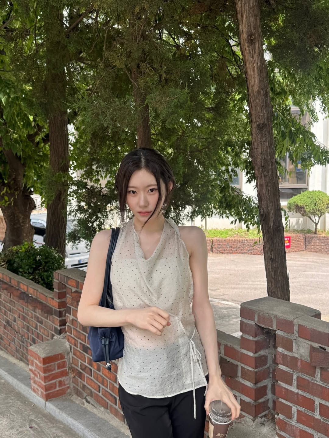 채령 카울넥 패션 | 인스타그램 @chaerrry0