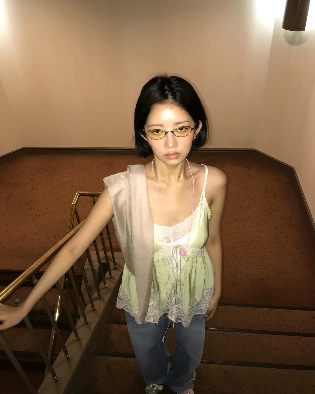 숄로 스타일까지 잡은 아이브 레이. 사진 레이 인스타그램 @reinyourheart