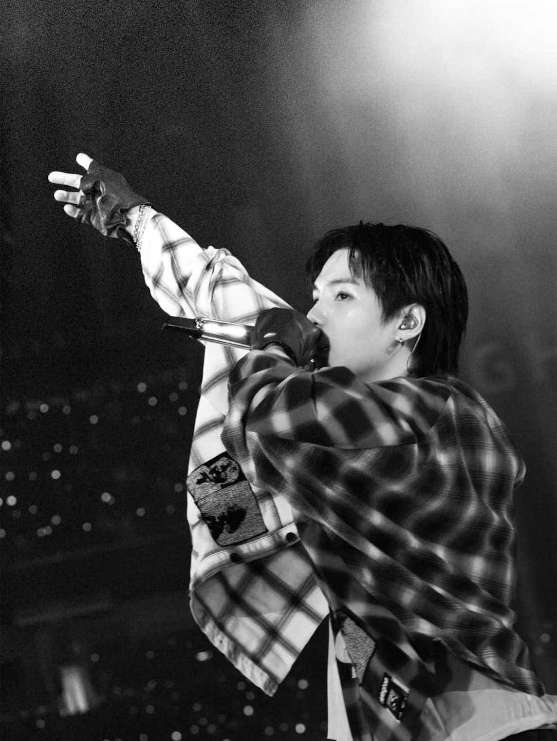 BTS 슈가 패션 | 인스타그램 @agustd, @bts.bighitofficial 