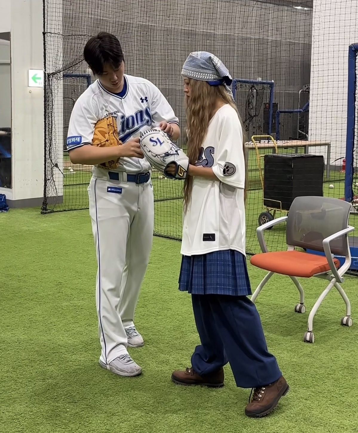 서지수의 야구 유니폼 룩. 인스타그램 @samsunglions_baseballclub