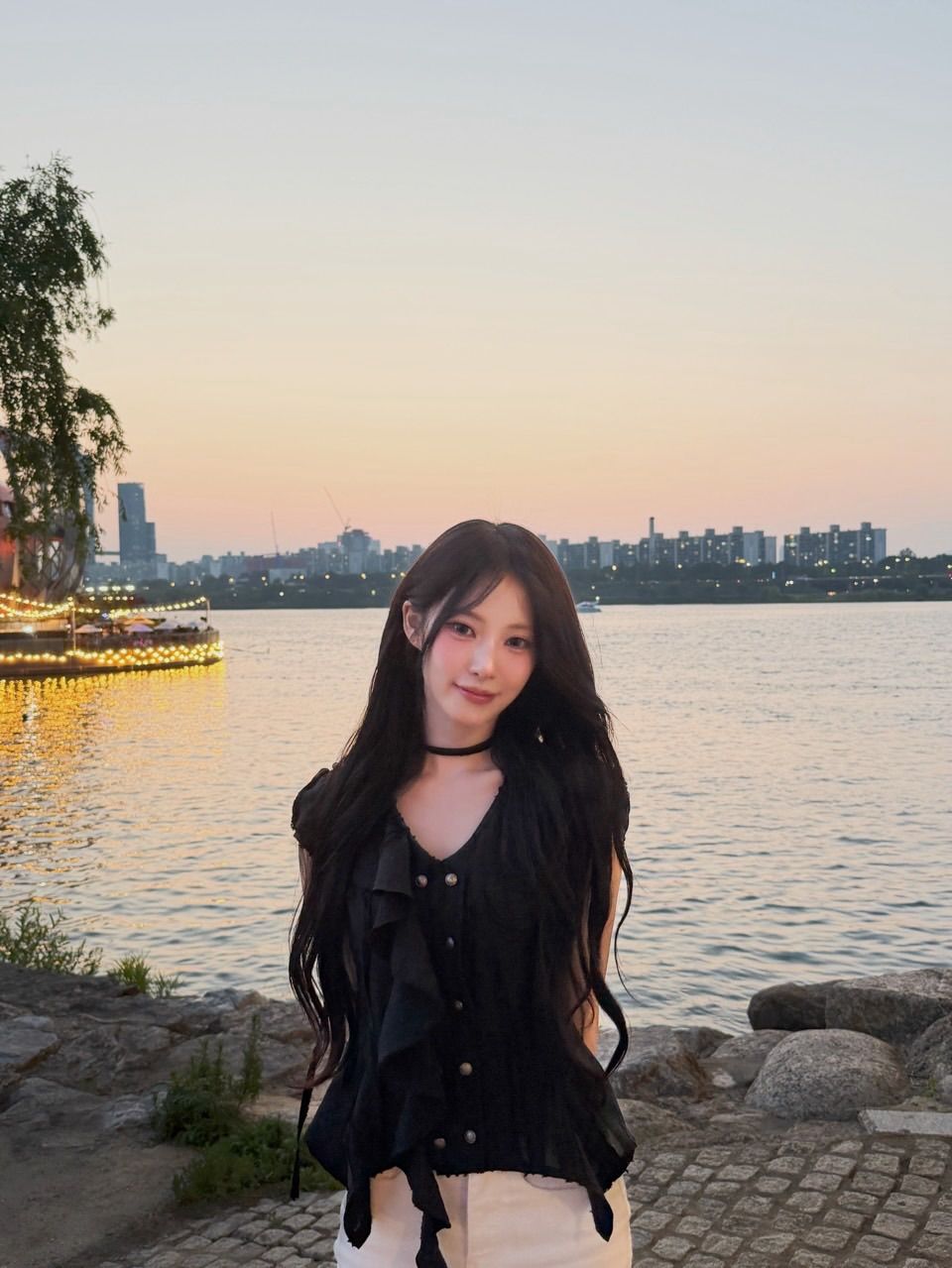 여름에 따라 입기 좋은 리센느 데일리룩. 사진 리센느 SNS.