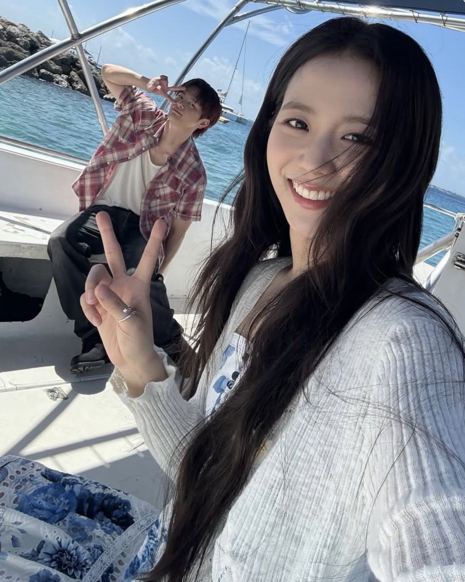 여름 가디건 코디 | 인스타그램 @sooyaaa__ 