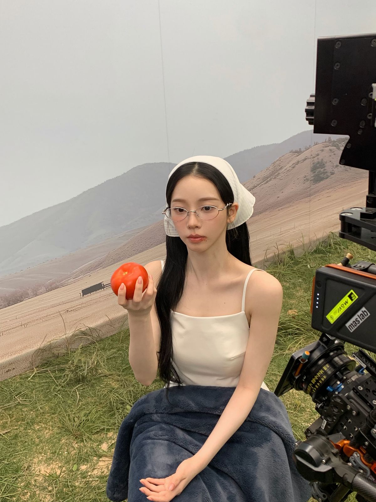 카리나의 토마토 코어 메이크업. 인스타그램 @katarinabluu
