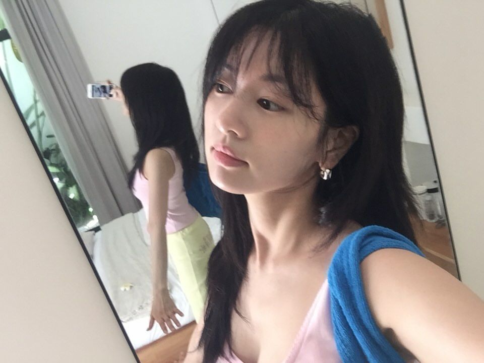 정소민 여름 파스텔 패션 코디 | 인스타그램 @somin_jj
