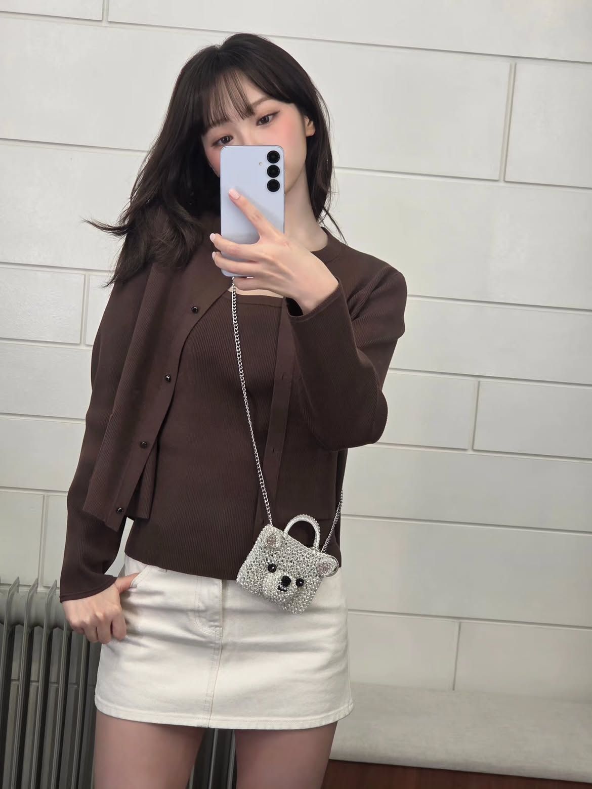 김채원 가디건 패션 | 인스타그램 @_chaechae_1