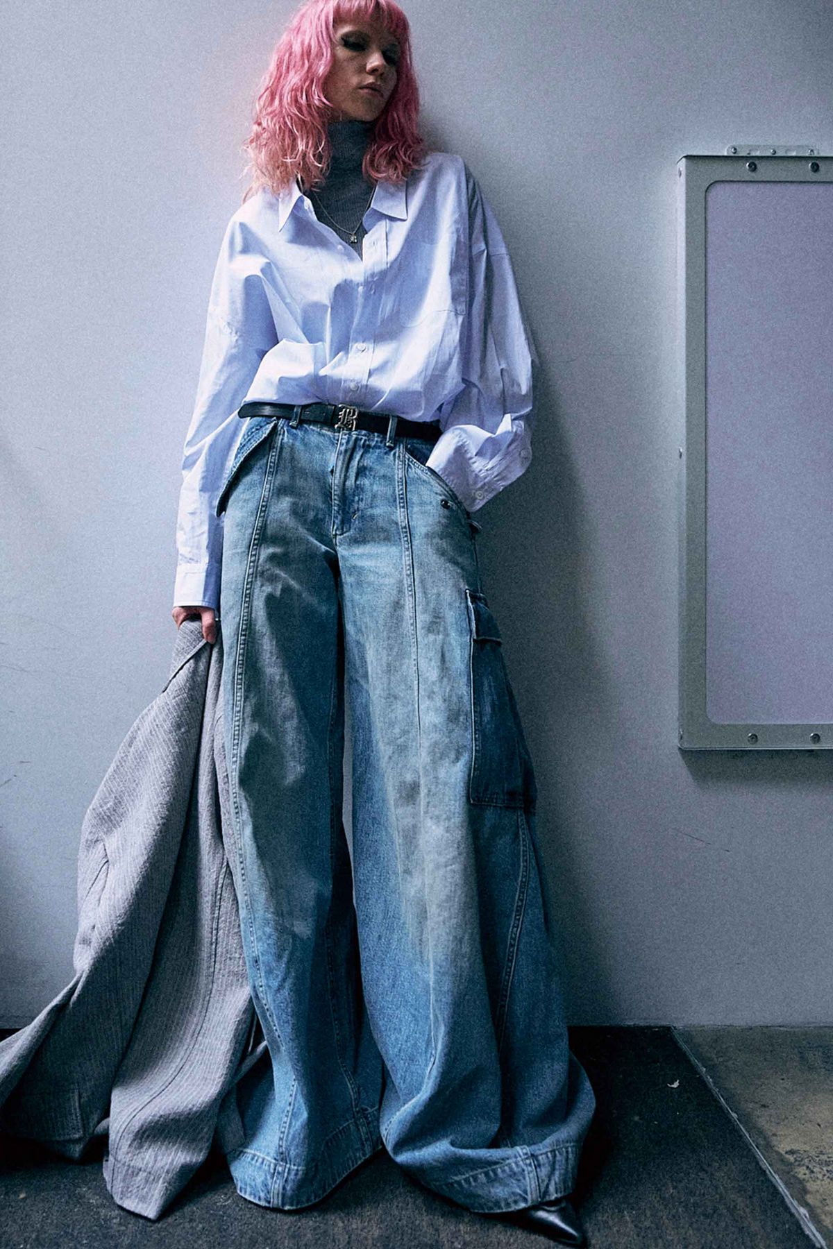 R13