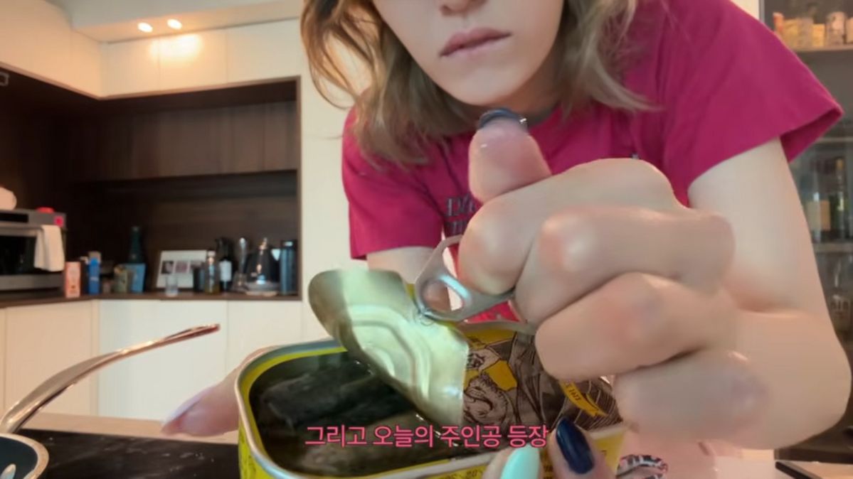 전소미 정어리 다이어트 식단 | 유튜브 <IMOS 전소미>
