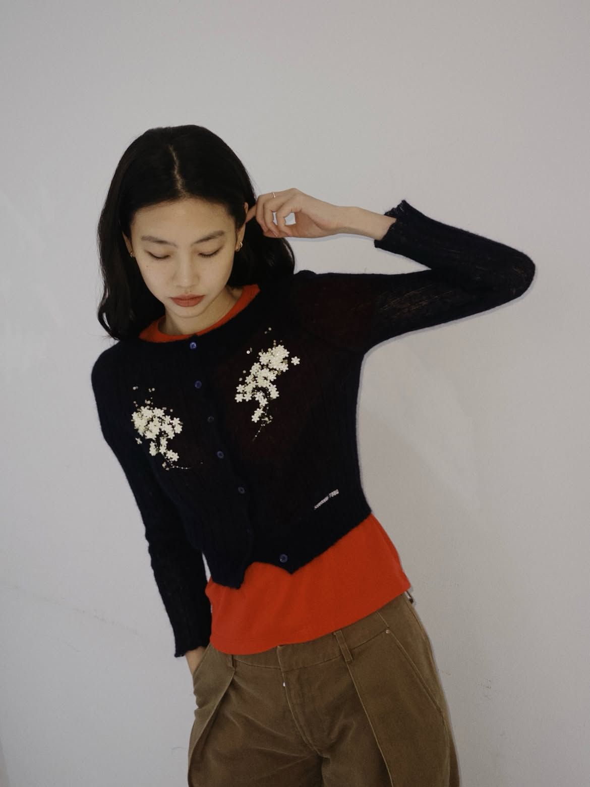 정호연, 시어 가디건 패션 | 인스타그램 @hoooooyeony
