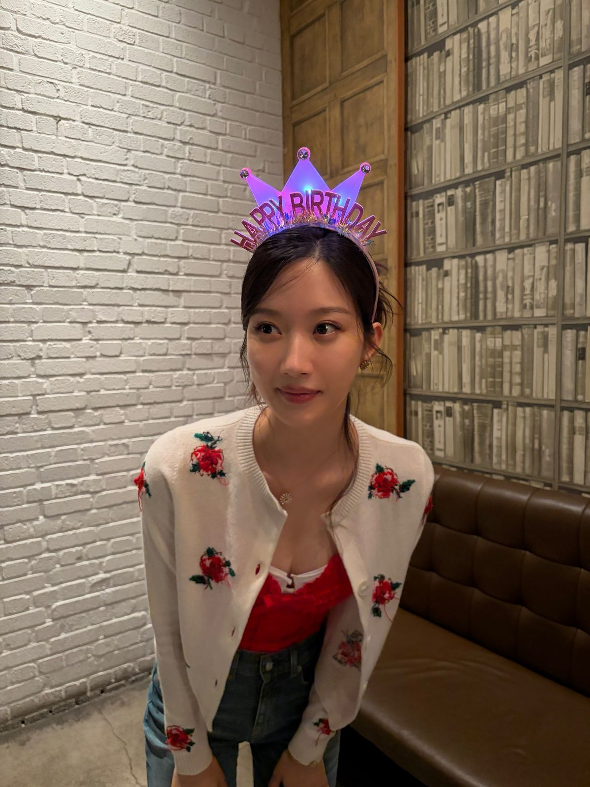 문가영의 슈슈통 가디건 코디. 사진 인스타그램 @m_kayoung