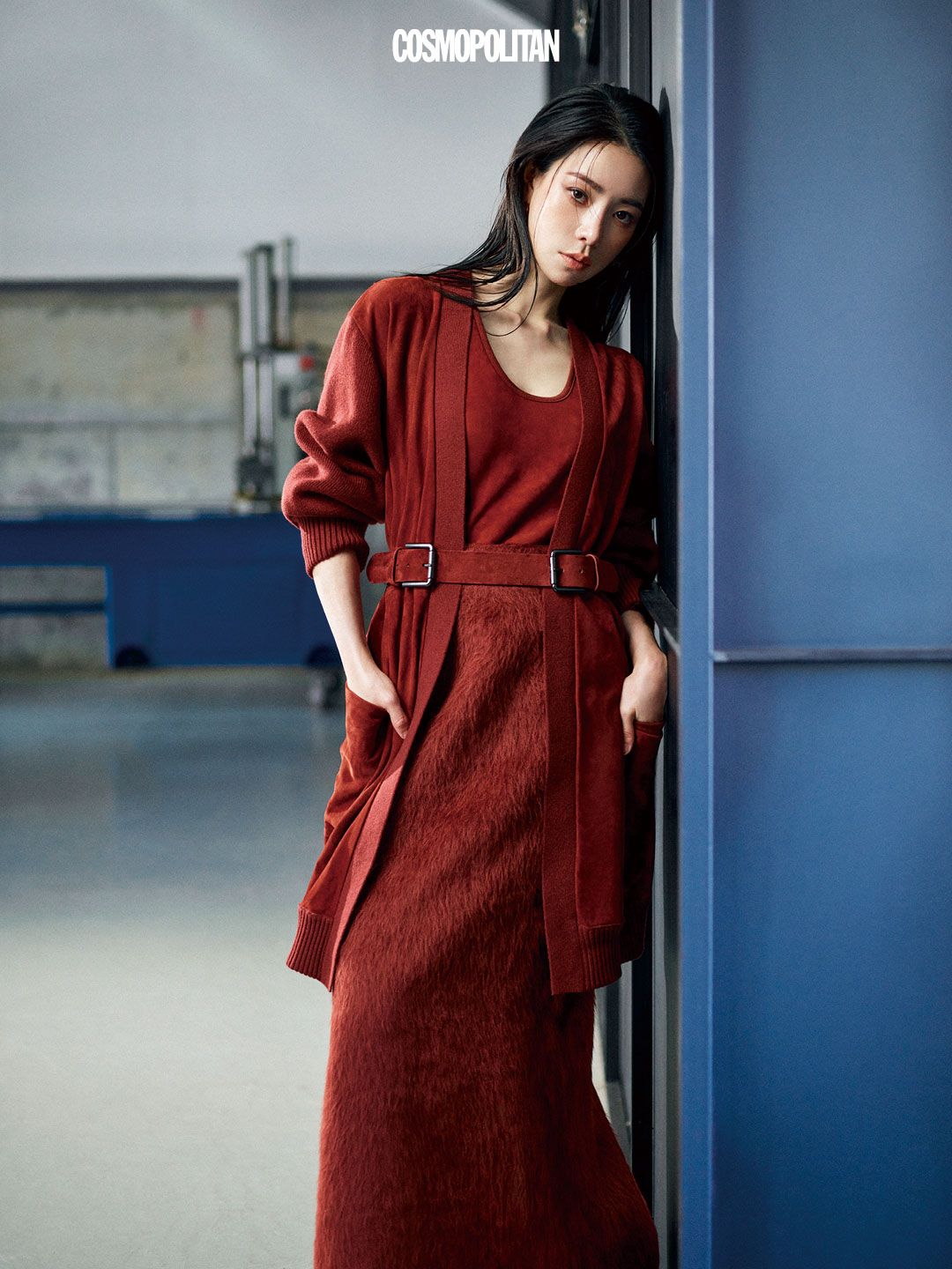 올리베토 울 카디건 가격미정, 아코르도 울 톱 가격미정, 알파카 스커트 가격미정, 우노 레더 벨트 1백8만원 모두 Max Mara. 