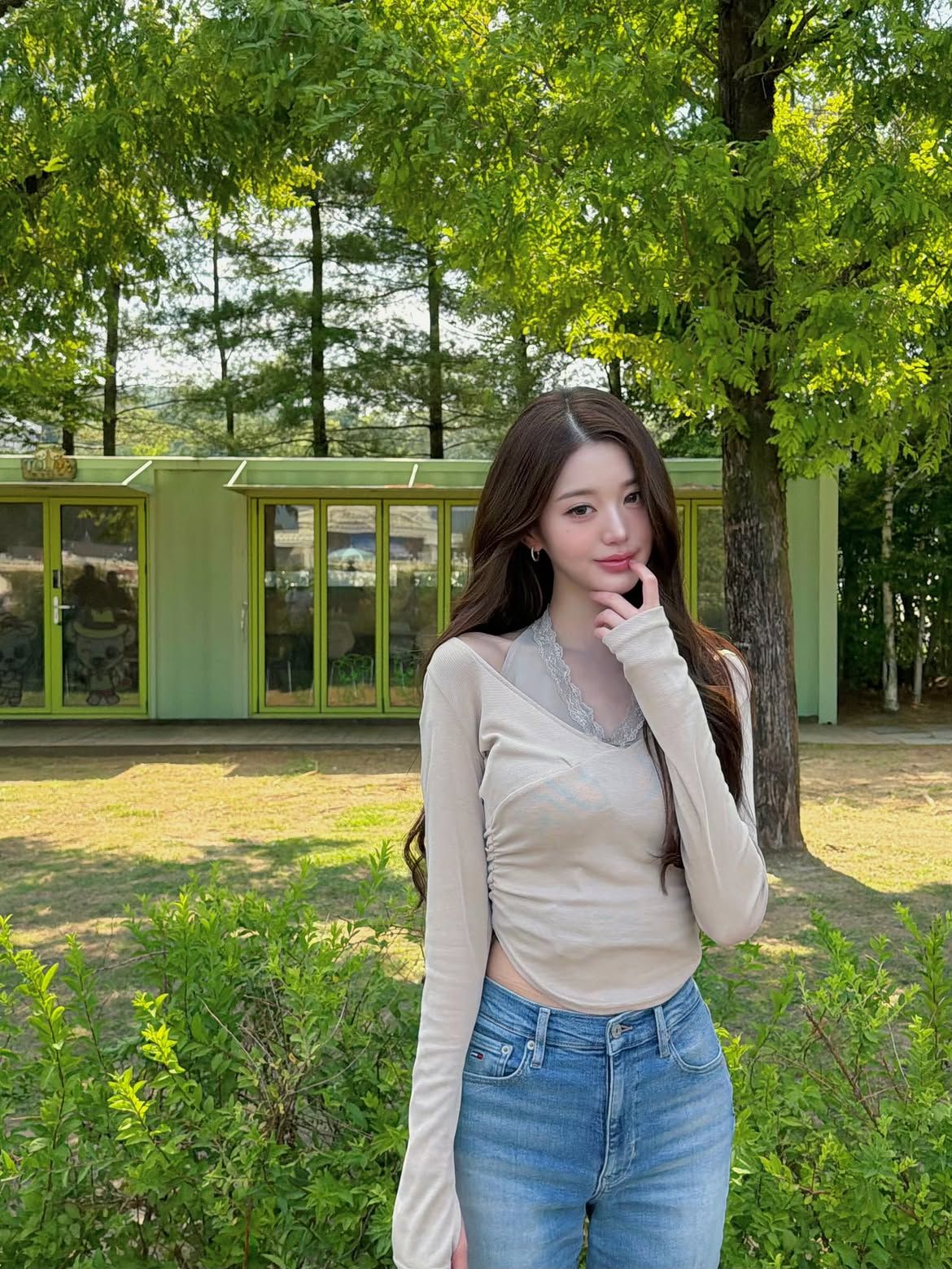 가을 코디를 선보인 장원영. 사진 인스타그램 @for_everyoung10