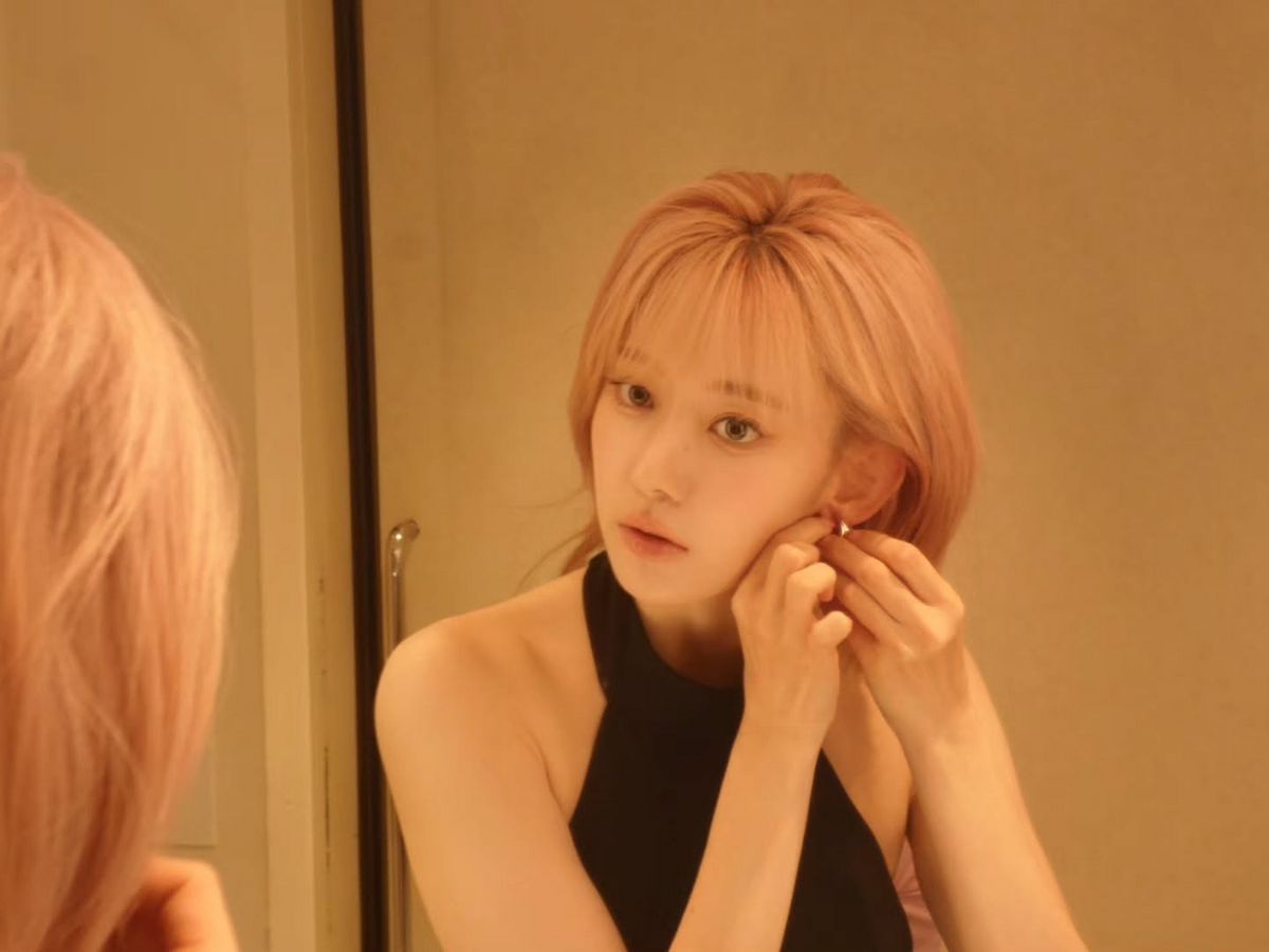 핑크 컬러 단발에 가벼운 시스루 뱅을 더한 사쿠라 | 인스타그램 @39saku_chan