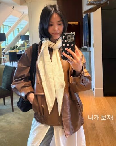 송혜교 가죽 점퍼 패션 | 인스타그램 @kyo1122