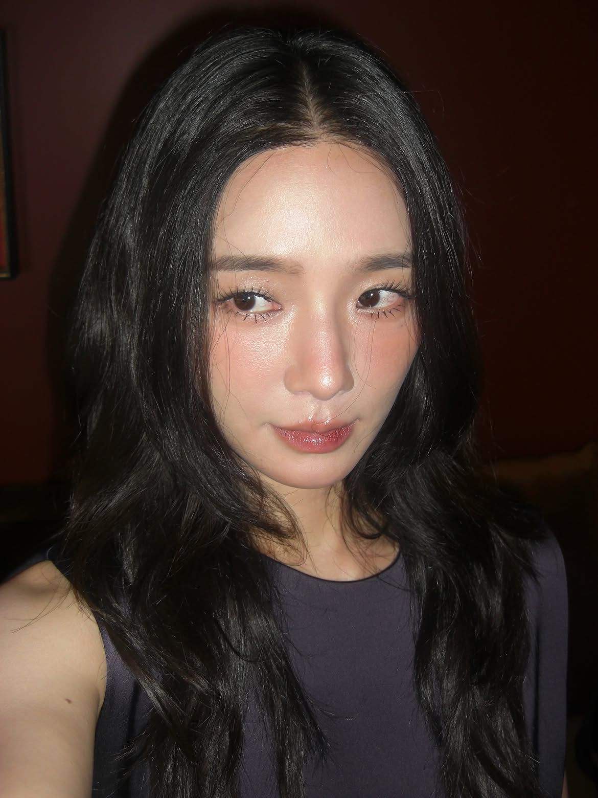 위 속눈썹만큼이나 아래 속눈썹에 힘을 준 박규영ㅣ인스타그램 @lavieenbluu
