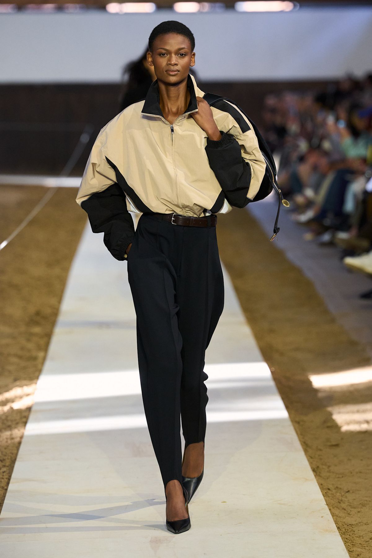 Stella Mccartney Fall/Winter 2026 | 출처 Launchmetrics