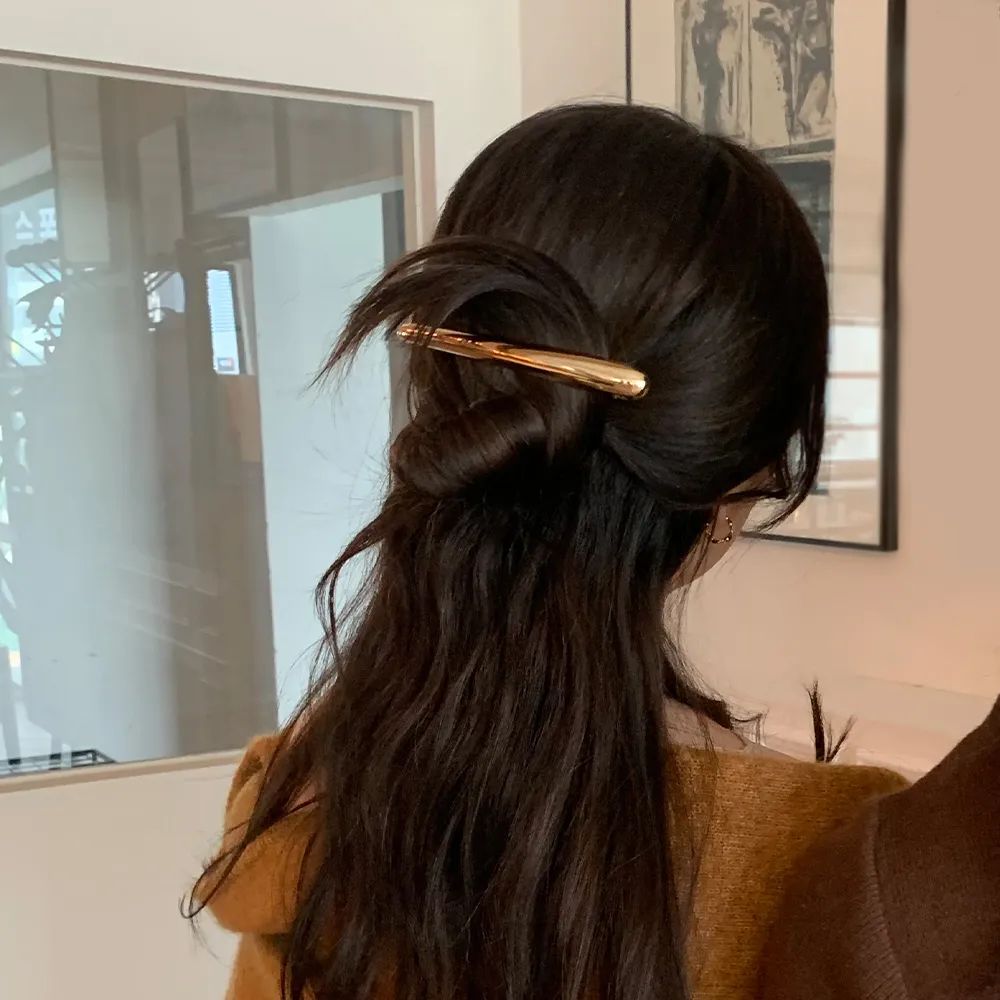Dune metal hair pin