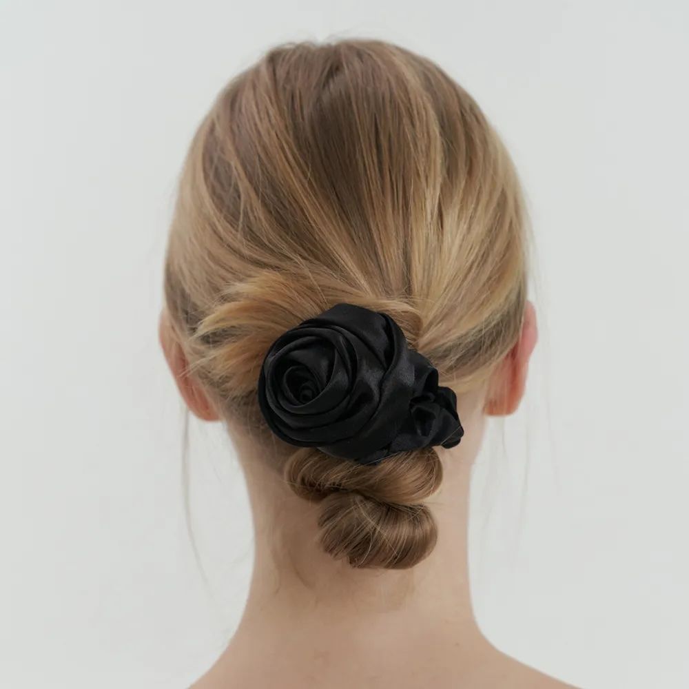 rosy scrunch