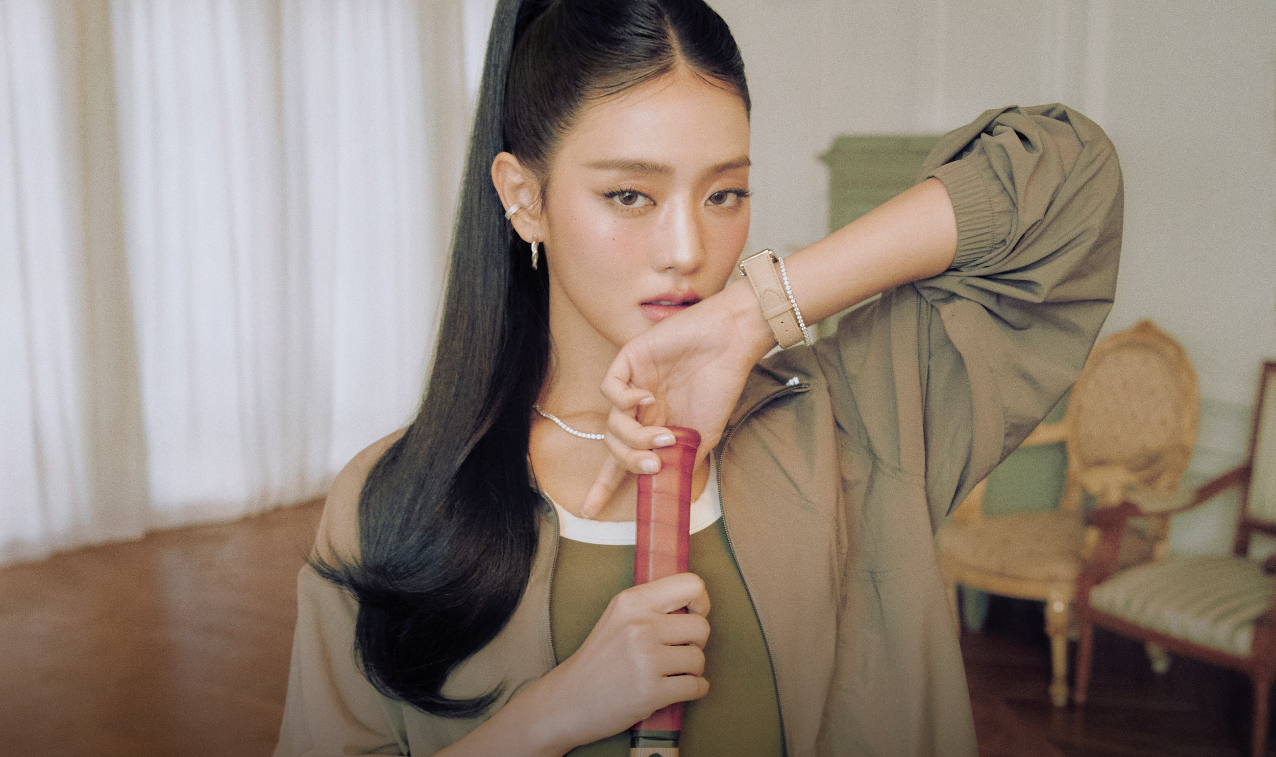 민니의 스포츠 & 웰니스 커버 공개