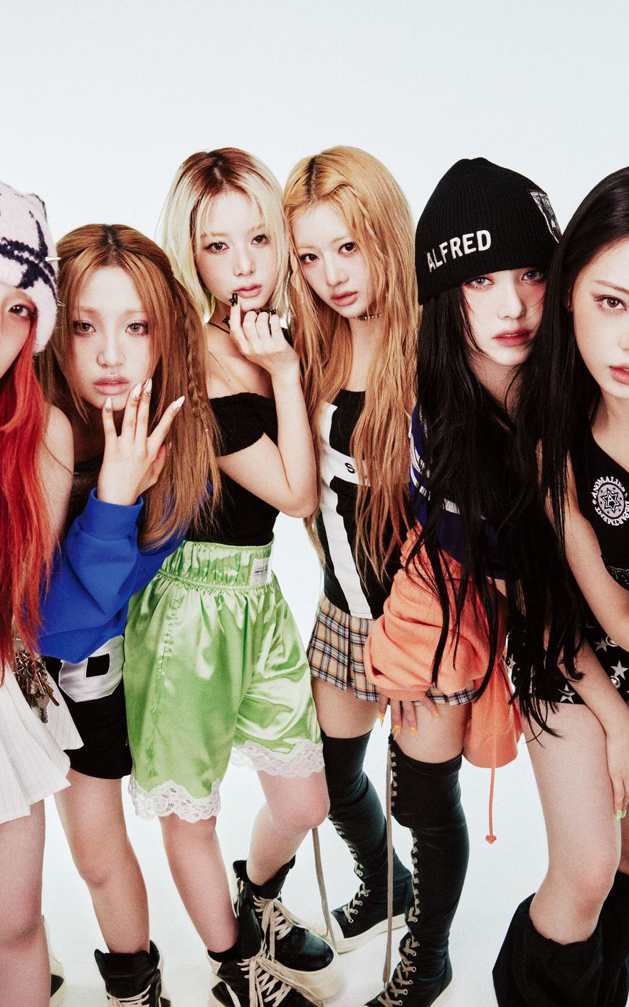 마침내 데뷔한 '나하은 걸그룹' 언차일드와 코스모폴리탄의 첫 만남!